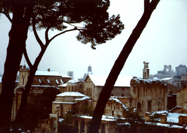 Neve al Foro Romano 1 (Roma, 1985)
