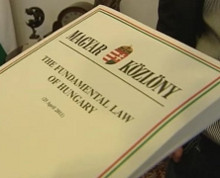 Se
                        &egrave; golpe in Ungheria.... figuriamoci da
                        noi