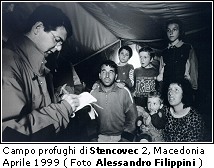 Campo profughi di Stencovec 2, Macedonia - Aprile 1999 ( Foto Alessandro Filippini )