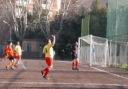9 la partita, palla fuori campo.jpg