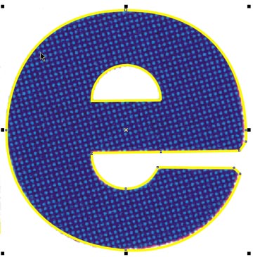 [Il contorno esterno della 'E' appare completo]