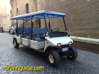 Golf cart tours of Rome - The "stretched" at the Pantheon