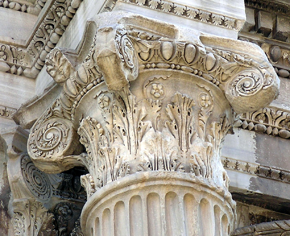 Capitello composito di colonna, Roma, Arco di Settimio Severo