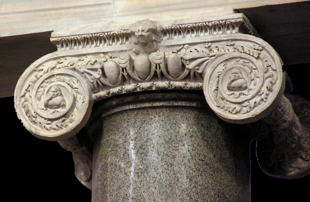 Capitello ionico figurato di colonna, Roma, S.Maria in Trastevere