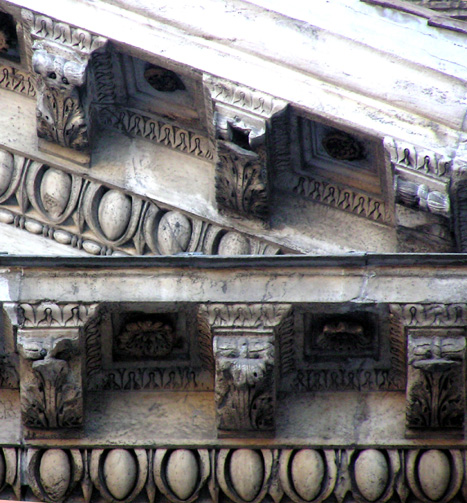 Cornice con mensole di frontone, Roma, Pantheon