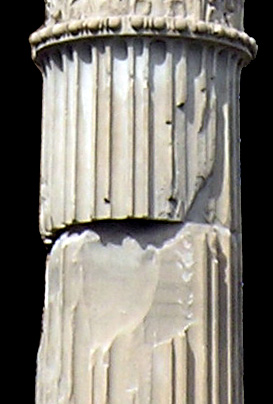 Fusto scanalato di colonna, Roma, tempio di Apollo in circo