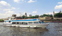 CRUISE ON THE THAMES